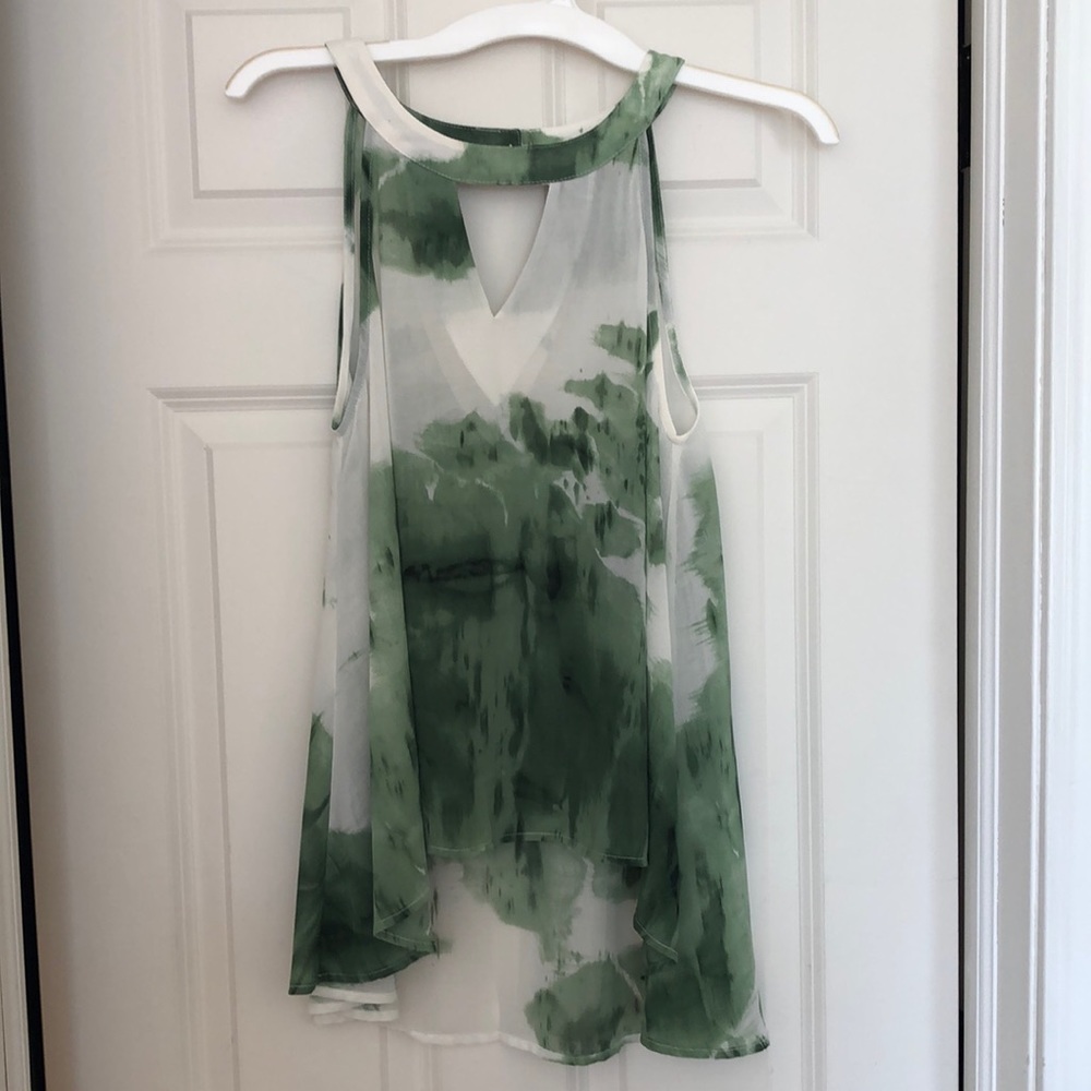 Flowy Akira top